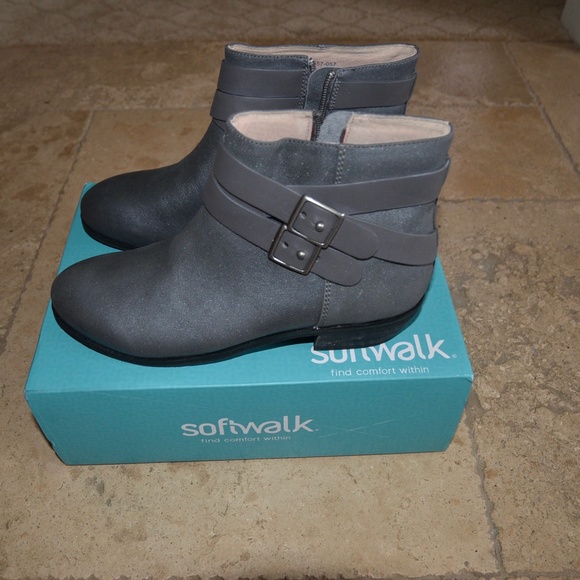 SoftWalk Rancho Ankle Boot - Picture 3 of 9